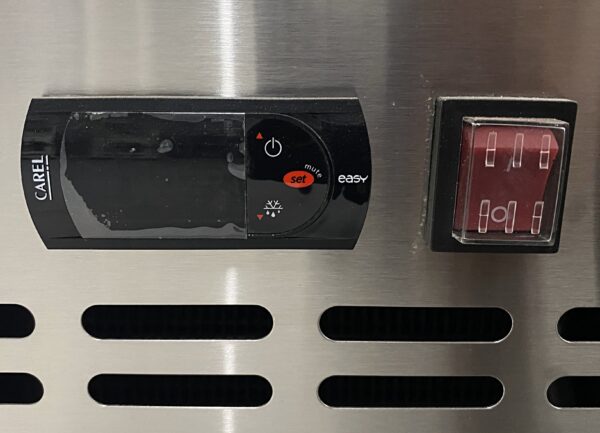 94" CHEF Triple Solid Door Refrigerated Pizza Prep Table WC-3DPPT-HC - Image 8